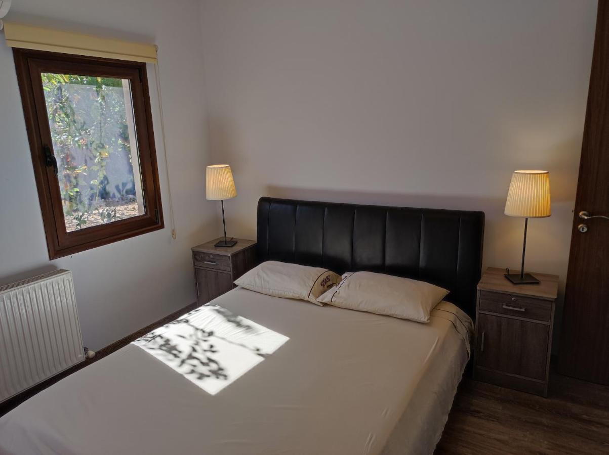 Roses Villa Trimiklini Ngoại thất bức ảnh