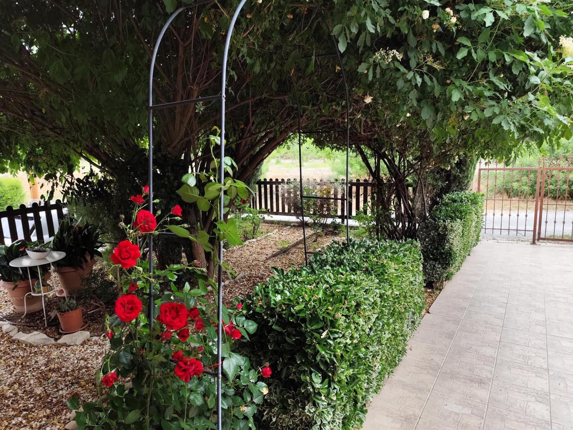 Roses Villa Trimiklini Ngoại thất bức ảnh
